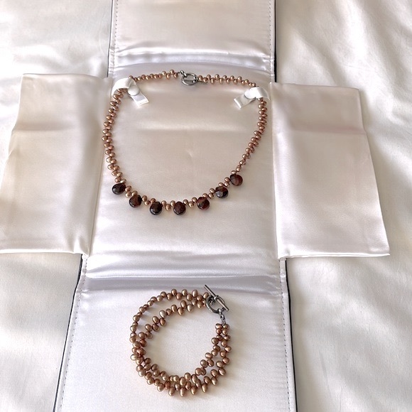 Bailey Banks & Biddle - fresh water pearl set - Picture 2 of 7